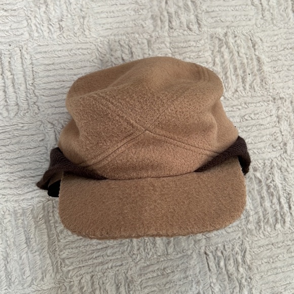 Men’s vintage winter hat cap with gold down ear warmer flaps in tan beige brown - Picture 9 of 16